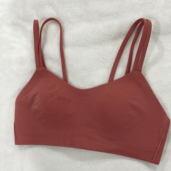 lululemon athletica Other - Lululemon like a cloud sports bra